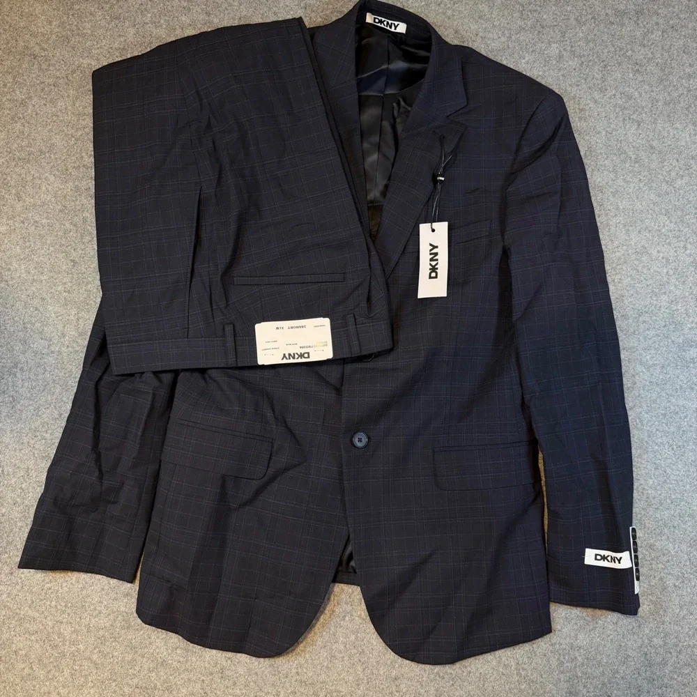 DKNY Duran Men 2 Piece Suit 38 Short 31W Navy Blue Plaid Modern Fit DNUR217W0356